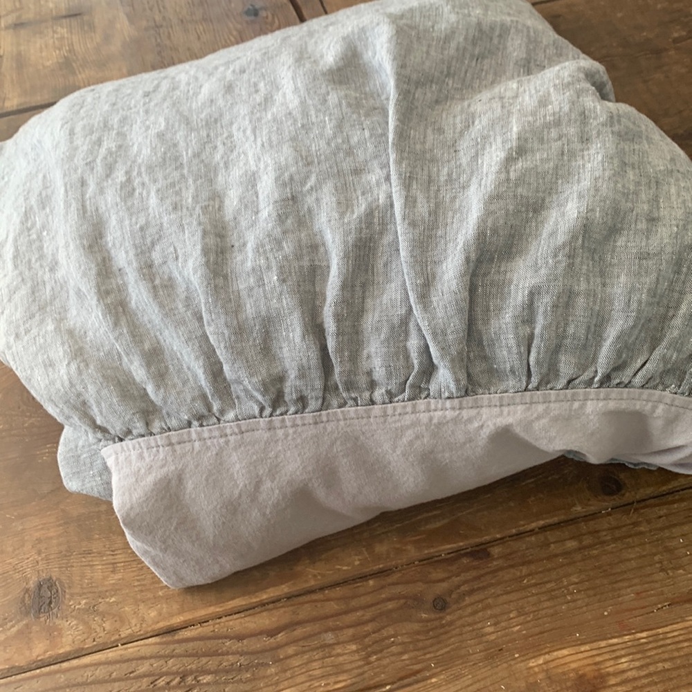 Queen bed skirt